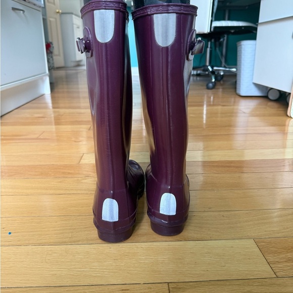Hunter Original Gloss Purple Rain Boots - Picture 3 of 4